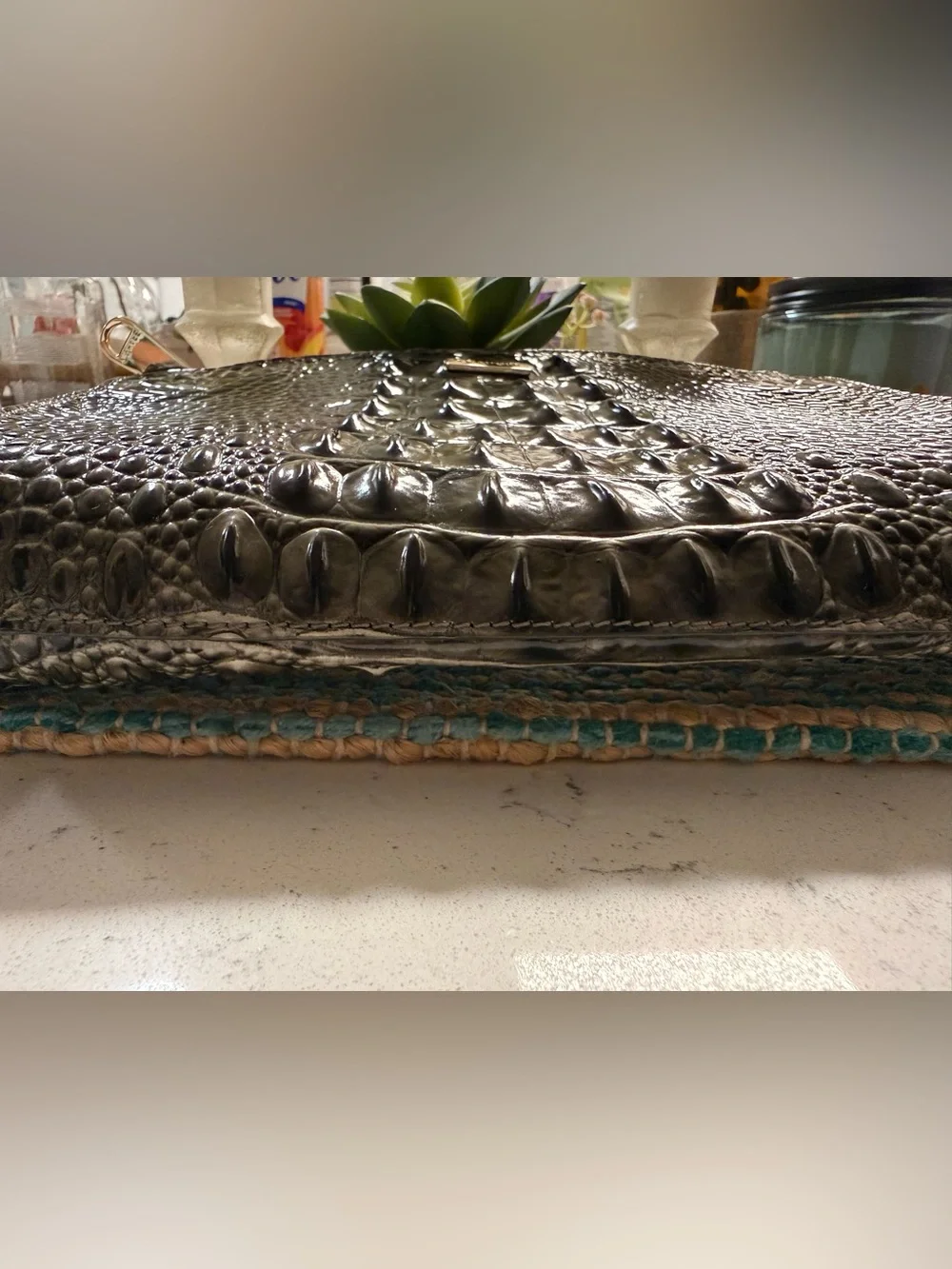 🌻NEW🌻Brahmin Black Croc-Embossed Wristlet Clutch olive Green.